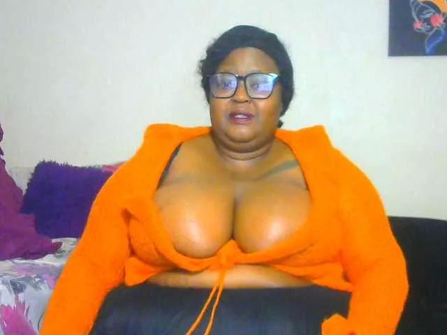 BellyGoddess from BongaCams
