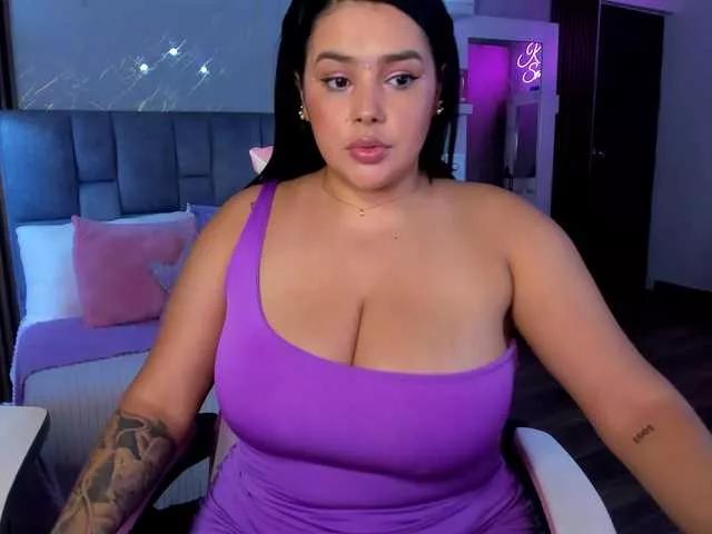 Diiamond0202 from BongaCams
