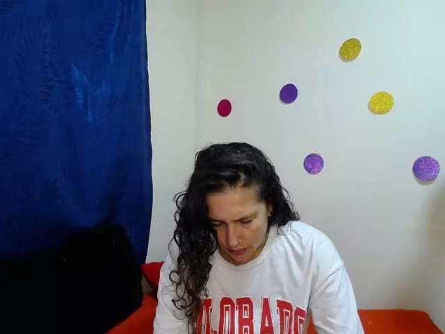 leyla-hot from BongaCams
