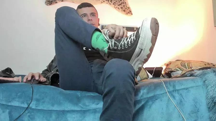 aaronbigdickxxx from Cam4