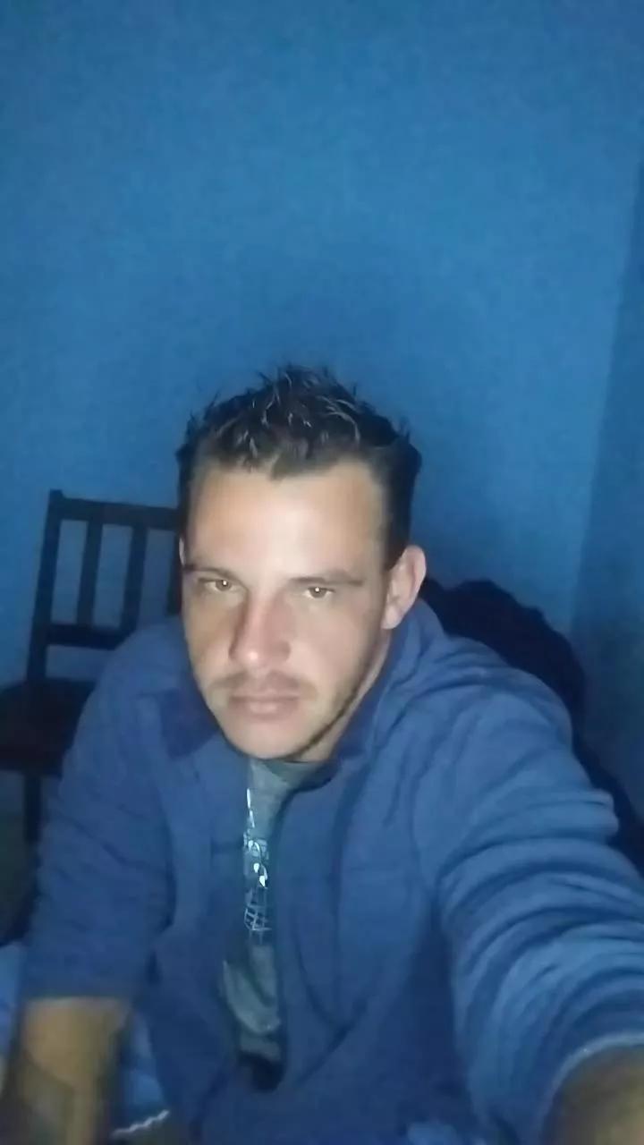 Alanzinho88 from Cam4