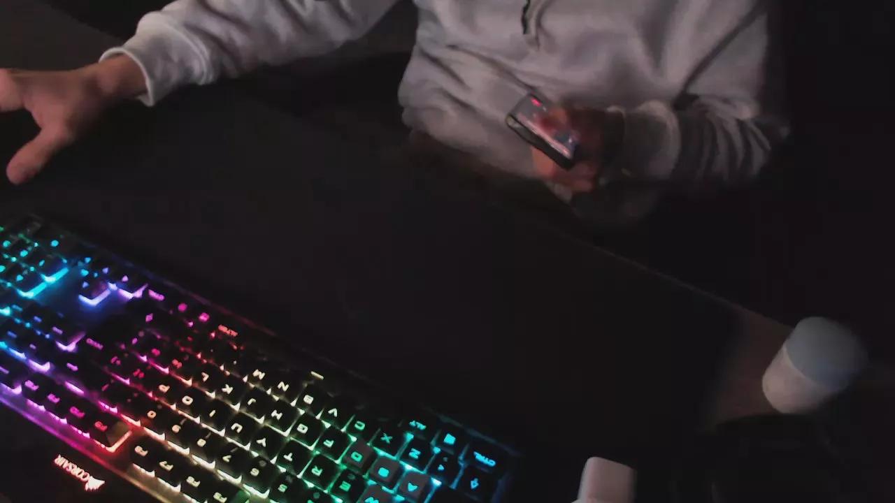 Alee3ssandro from Cam4