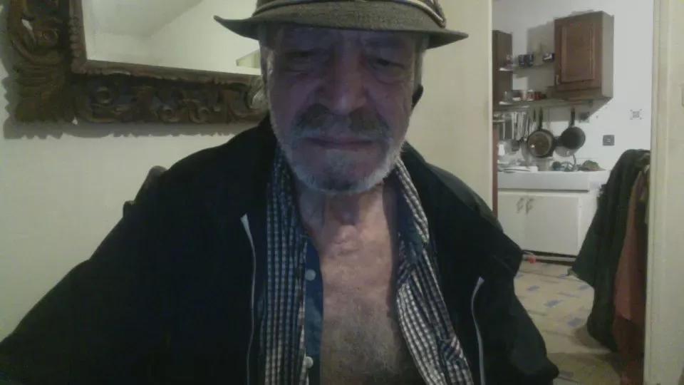 bolookin from Cam4
