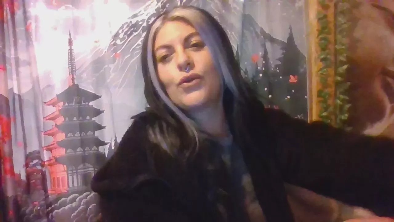 bvbyscorpio666 on Cam4 