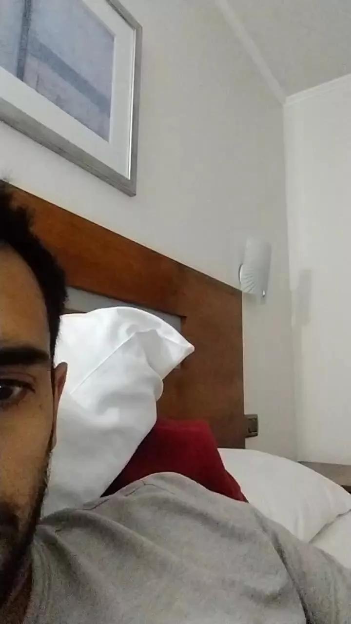 Chrs19 on Cam4