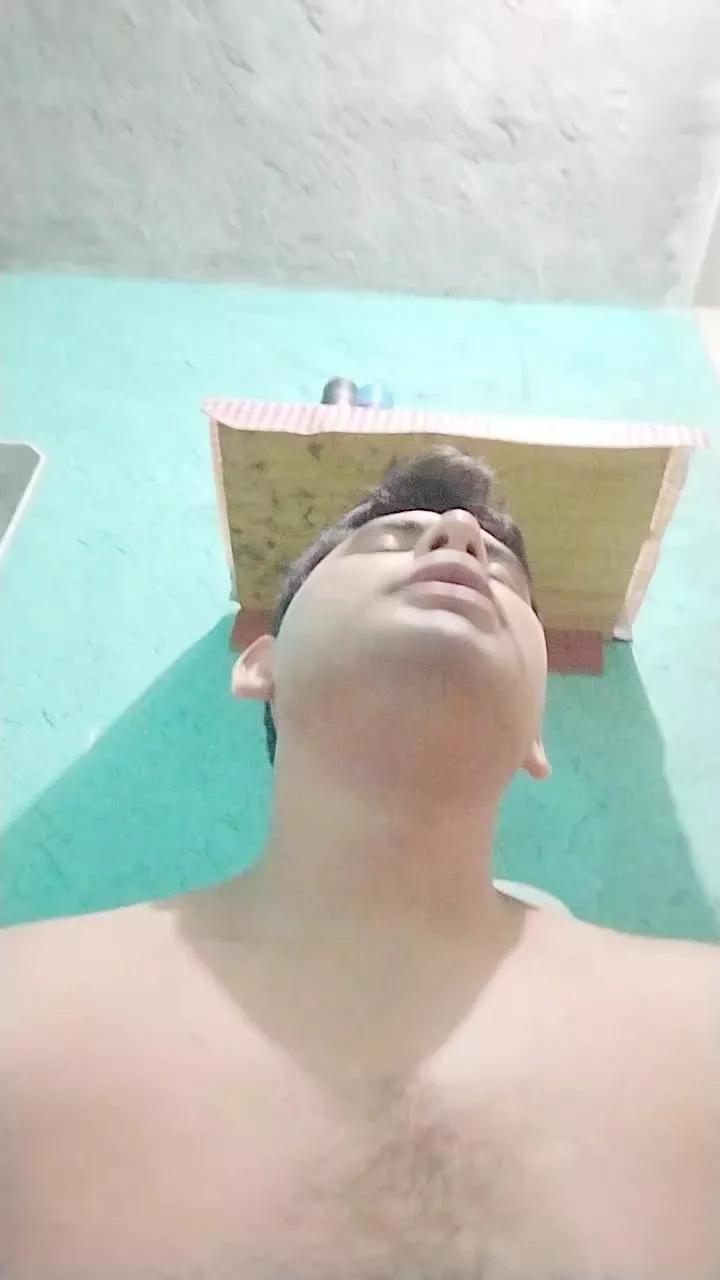 ezeky1 from Cam4
