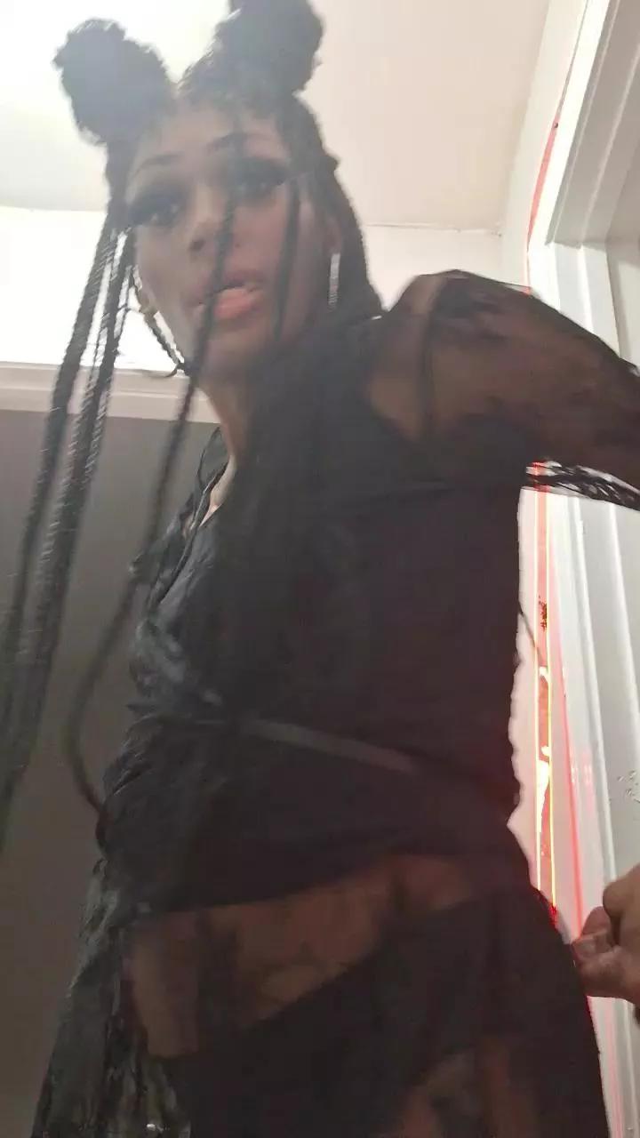 ForeignLifePOSH on Cam4