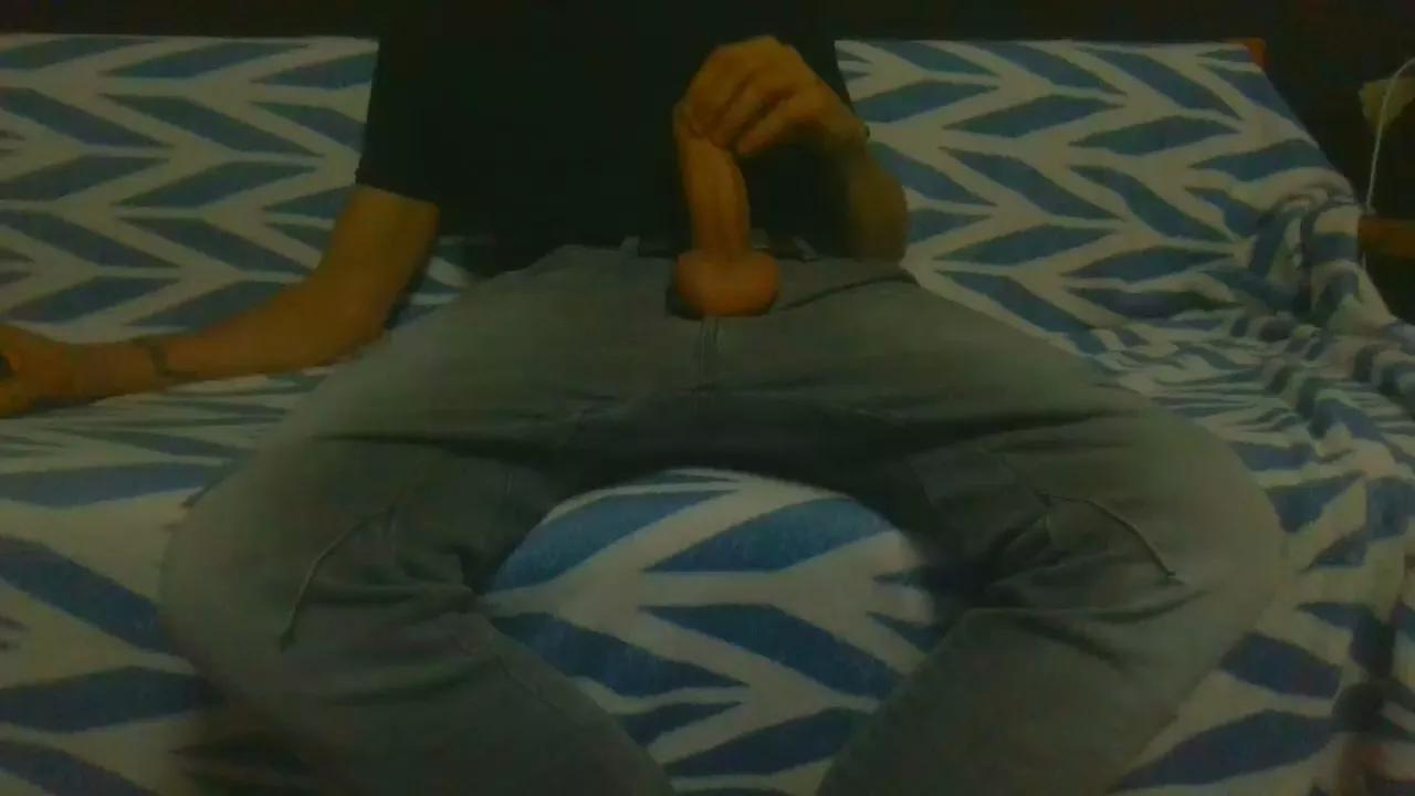 GreekBoy39 from Cam4