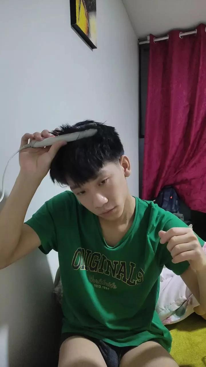 Kaiker_twink from Cam4