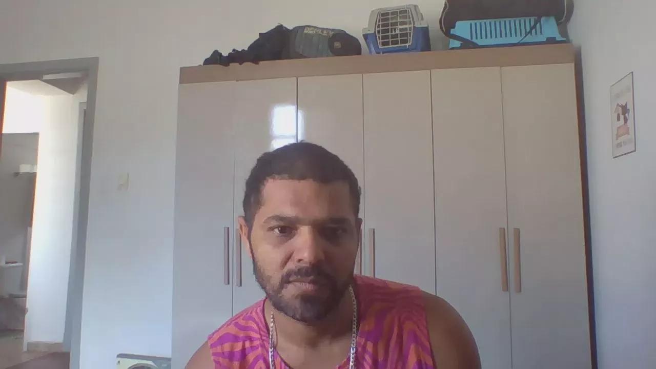 kaikerossi from Cam4