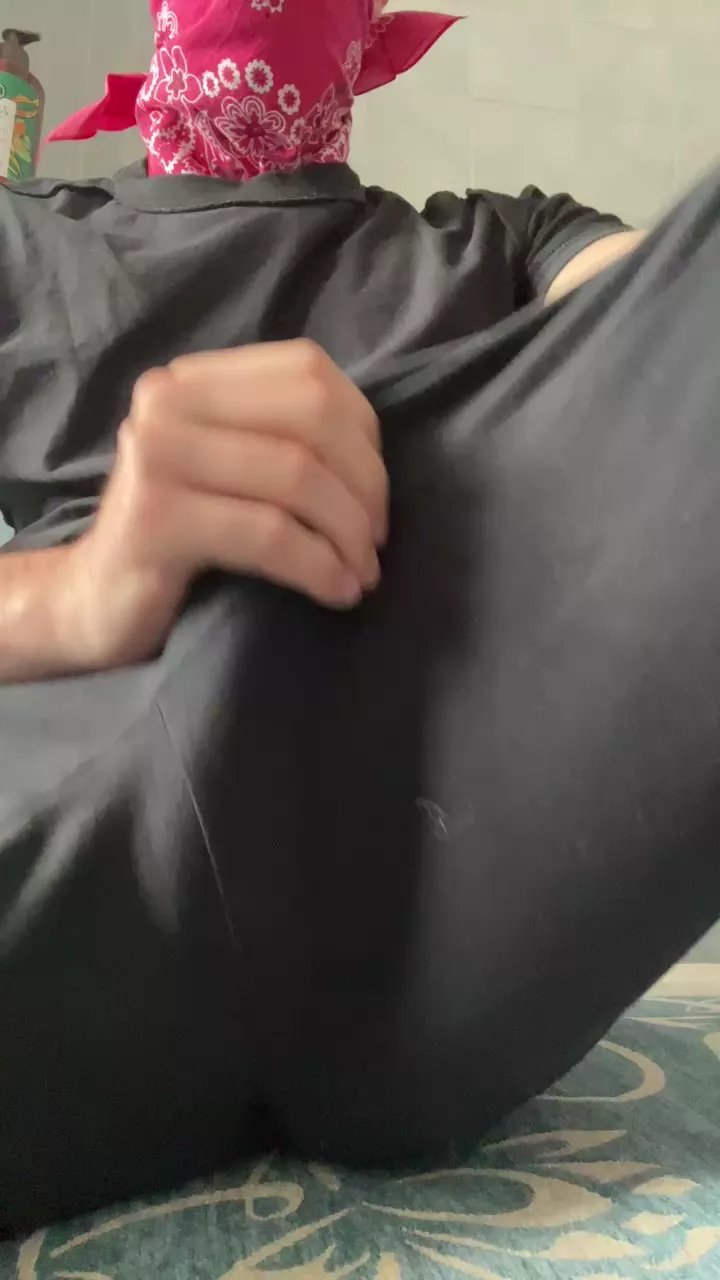 MatthewBg19980 on Cam4 