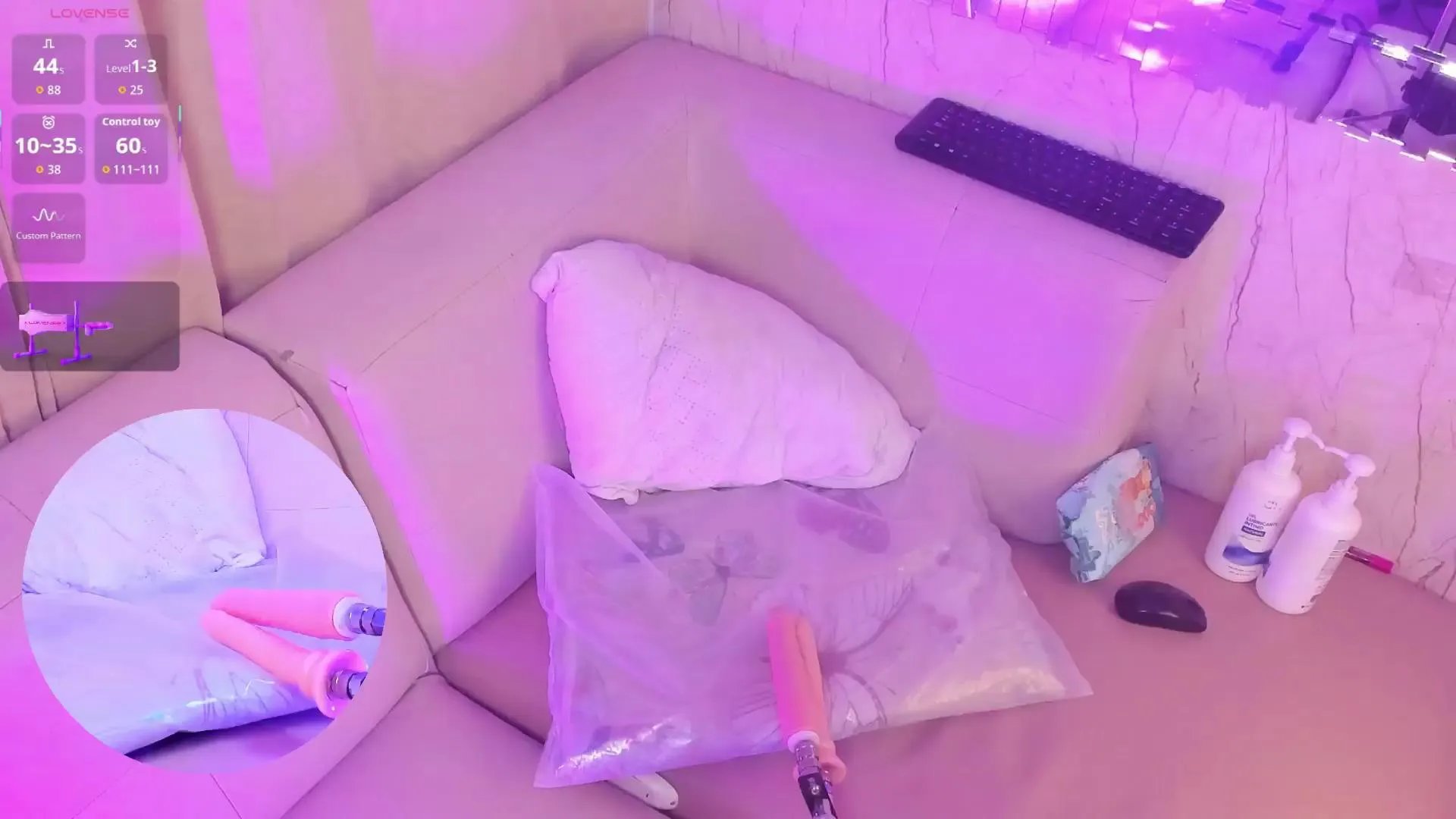 NinaCapelli_ on Cam4 