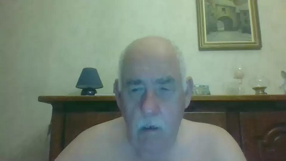 piggy31 from Cam4
