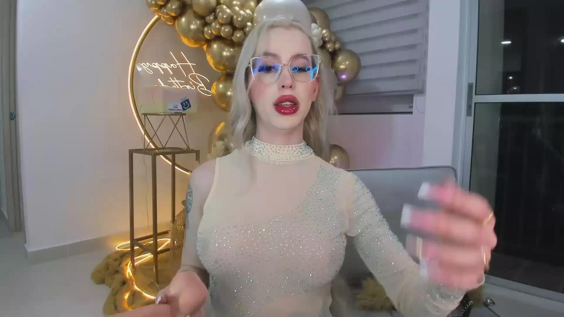 purpleladyx from Cam4