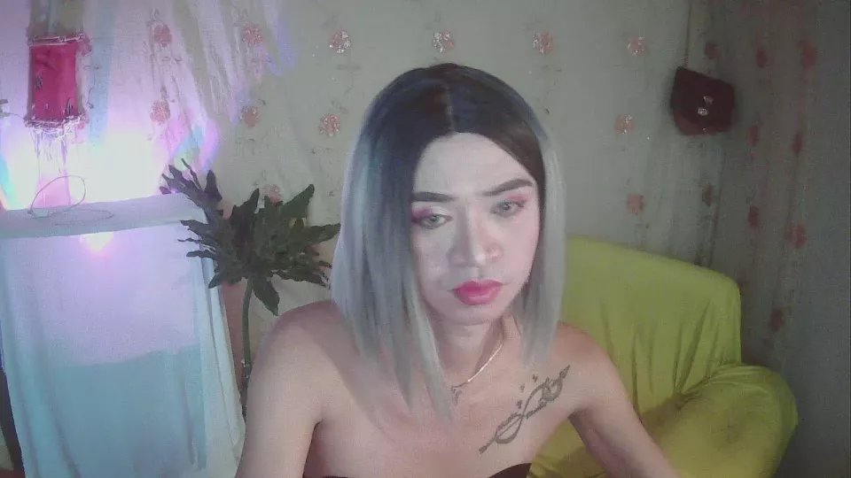 Sassy_gigi on Cam4 