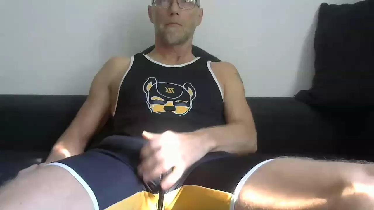 Stgt_Bi_Sau from Cam4