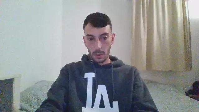 stud125 on Cam4