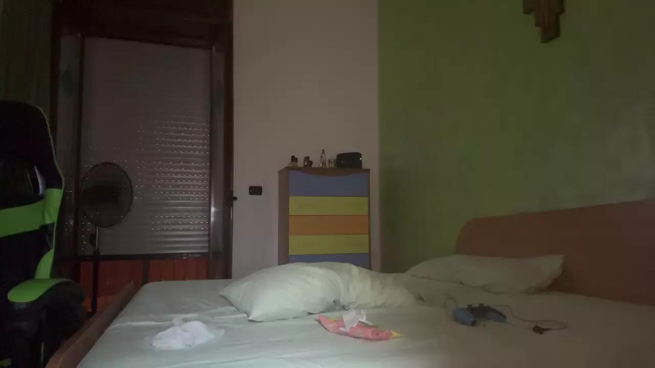 tonnytonny1 from Cam4