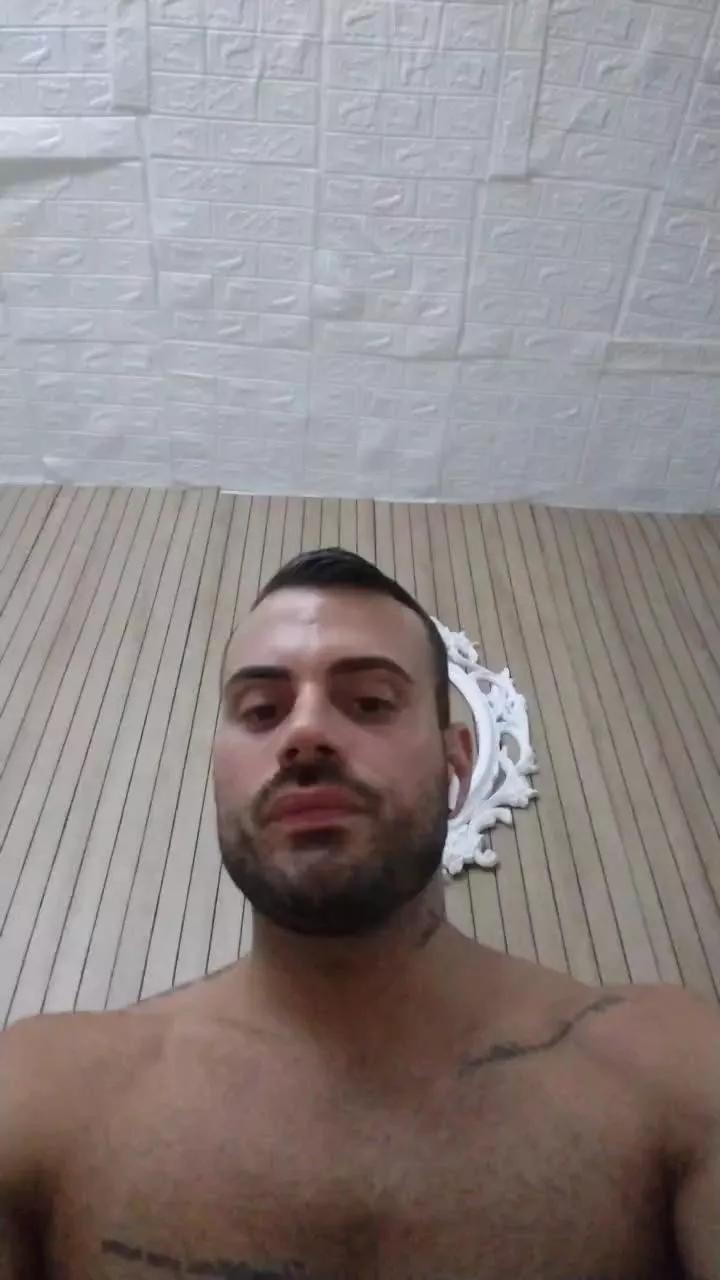 Viki84 from Cam4