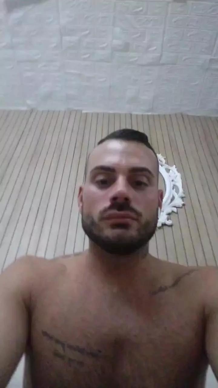 Viki84 from Cam4