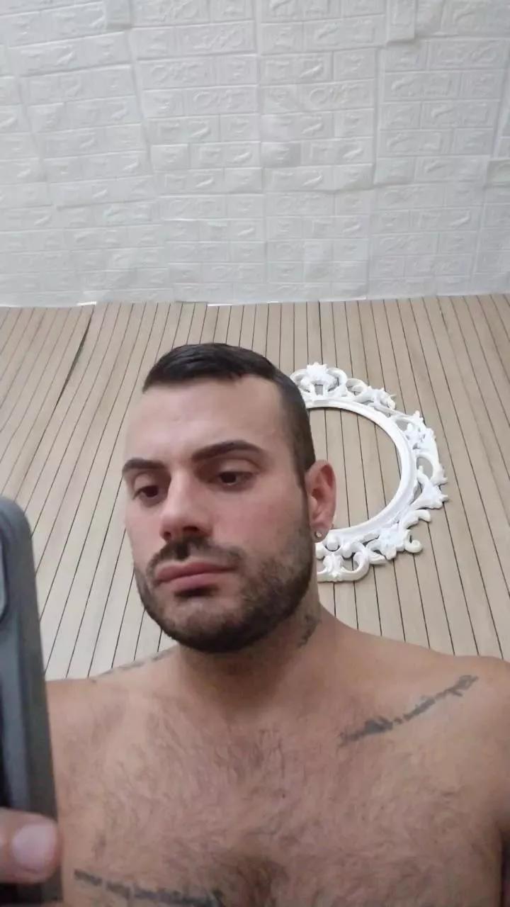 Viki84 from Cam4