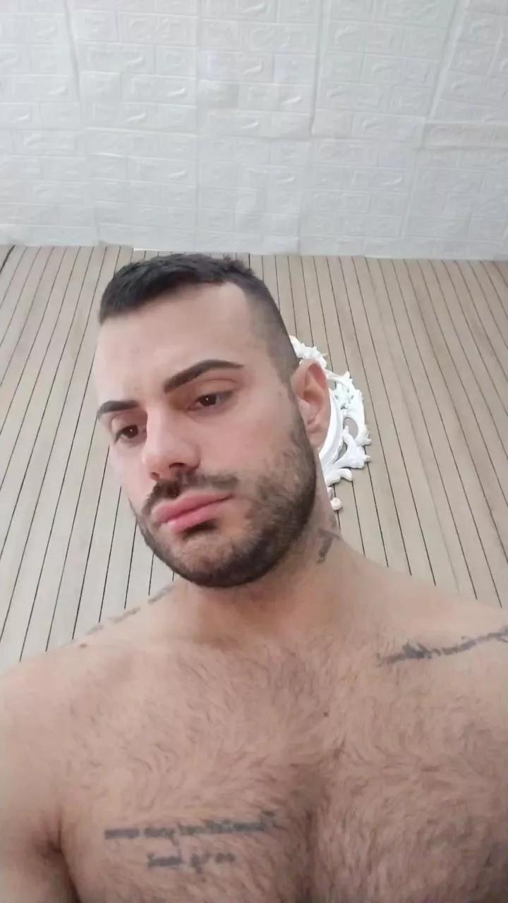 Viki84 from Cam4
