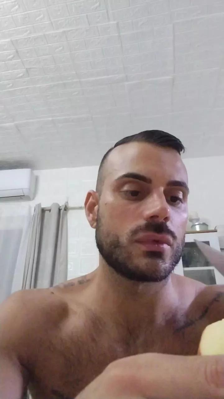 Viki84 from Cam4