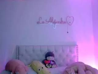 alelennoxxx from CamSoda