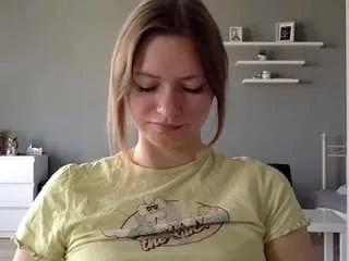 milliedesire from CamSoda