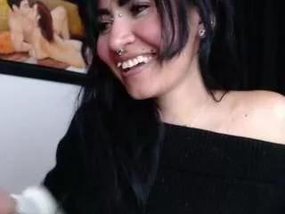 myominix from CamSoda