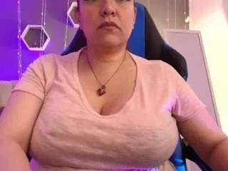 summynov from CamSoda
