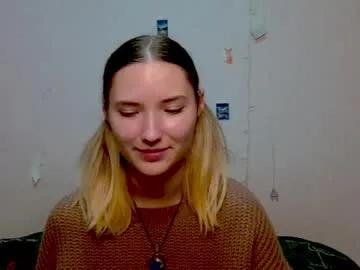 _kikiclark_ from Chaturbate