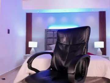 aaron_whitee on Chaturbate 