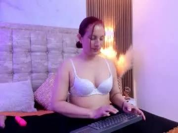 Ada_mclaine2 from Chaturbate