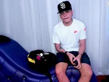 Find your cherished anal broadcaster match with our advanced interactive search and filtering options, allowing you to tailor-make your live event desires.