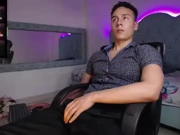 andrew_thomas_ from Chaturbate is Freechat