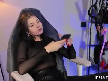 annatrueno on Chaturbate 