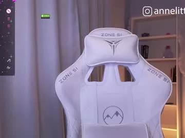 Annelitt from Chaturbate