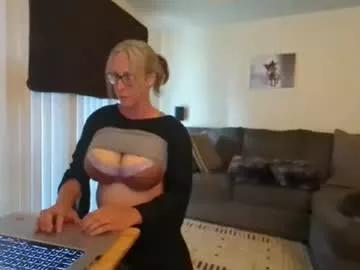 Find your cherished anal broadcaster match with our advanced interactive search and filtering options, allowing you to tailor-make your live event desires.