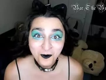 beethebumblebee on Chaturbate 