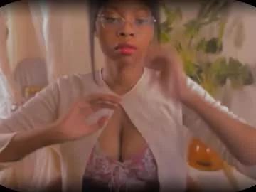 bellablakes18 from Chaturbate