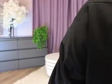 berry_bloom from Chaturbate is Freechat