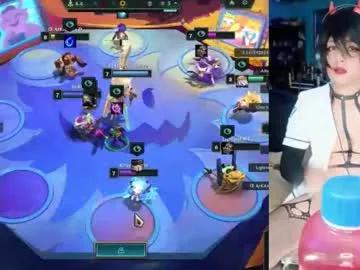 Billie_cross_ from Chaturbate