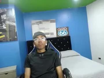 Find your cherished anal broadcaster match with our advanced interactive search and filtering options, allowing you to tailor-make your live event desires.