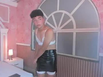 Find your cherished anal broadcaster match with our advanced interactive search and filtering options, allowing you to tailor-make your live event desires.