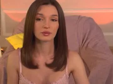 e_vvv_a on Chaturbate 