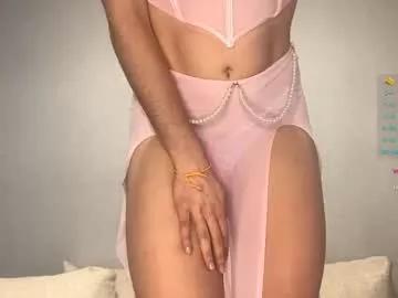 Find your cherished anal broadcaster match with our advanced interactive search and filtering options, allowing you to tailor-make your live event desires.