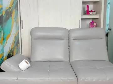 Elmessi_ from Chaturbate