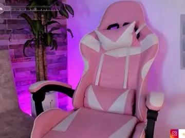 Find your cherished anal broadcaster match with our advanced interactive search and filtering options, allowing you to tailor-make your live event desires.