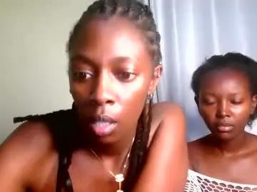 Essypetite from Chaturbate